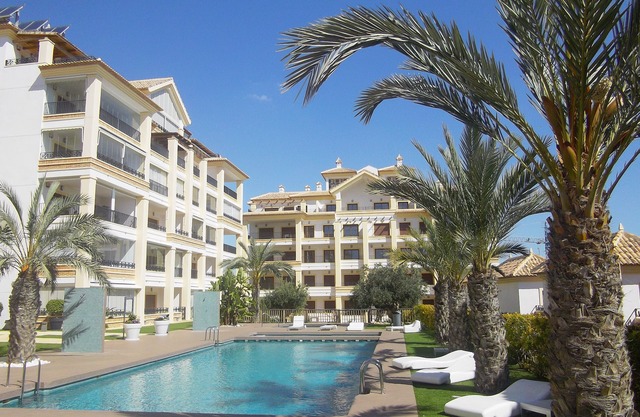 Guardamar Hill Resort Spa, piscina, sauna, fitness, tenis y playa a 500 metros.