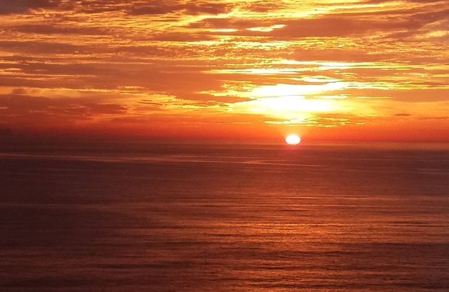 Guaruja: un mirador al mar abierto, viendo Ilhabela y Alcatrazes.
