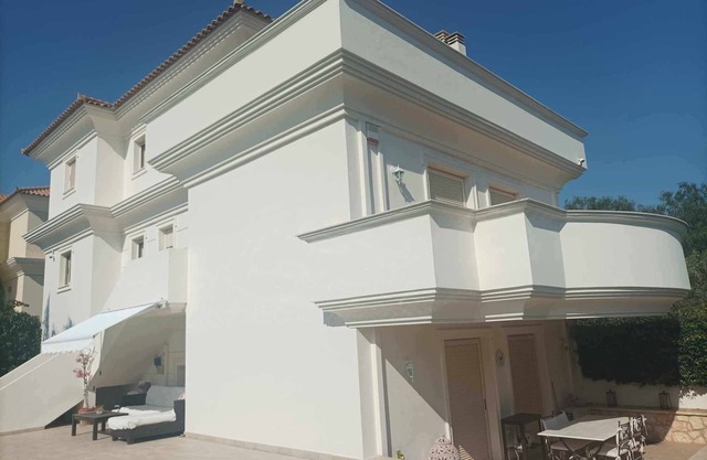 Apartamento de invitados dentro de una villa en Lagonissi
