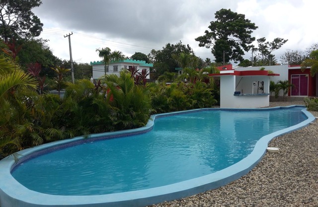 Estudio de 1 dormitorio para huéspedes en el centro de Sosua, con piscina, cerca de la playa