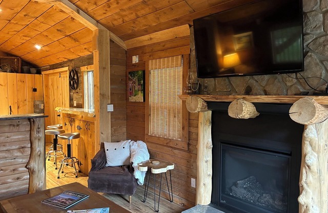 Guest house close to Blue Mountain, Wasaga Beach and Collingwood!