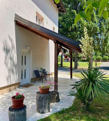 Guest house Ema