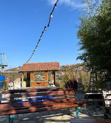 Guest House Iura