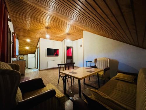 Guest House Riverside