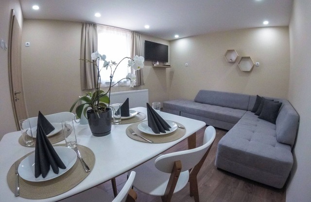 Guest Rooms Lencho
