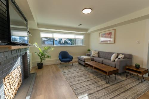 Guest Suite steps away from parks, trails & transit.
