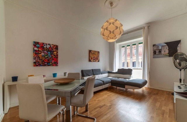 GuestHost - Bright Flat in Lungotevere Flaminio