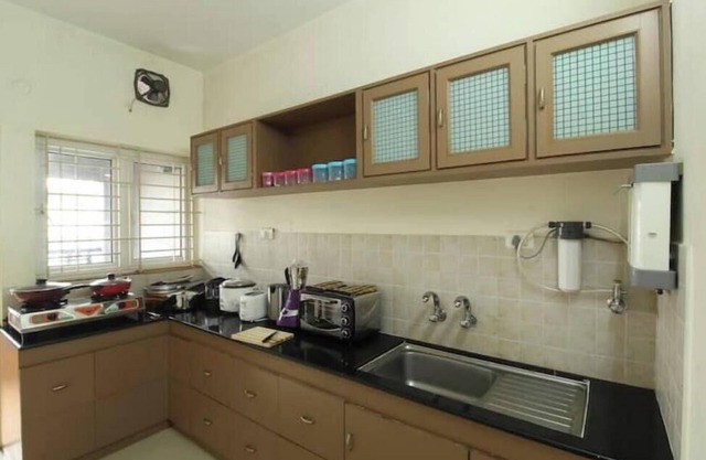 Guestlines Maple Suites