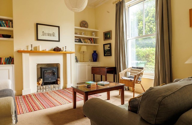GuestReady - Charming Portobello house