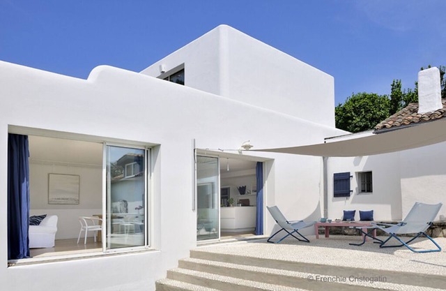 Guéthary, loft house above the beach in Cenitz.