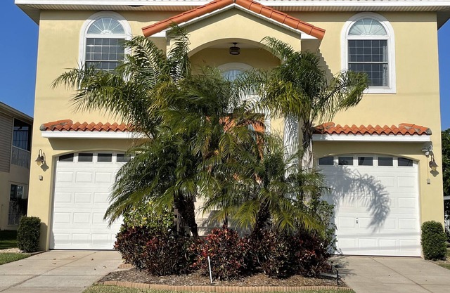 Gulf Breeze Escape