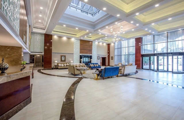 Gulf Court Hotel