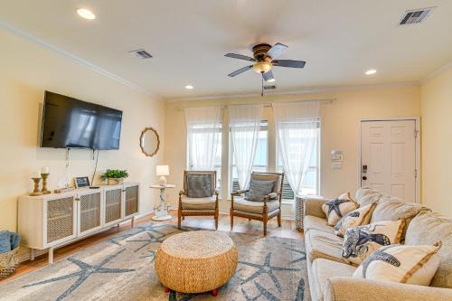 Gulf Views Beachfront Bolivar Peninsula Escape!