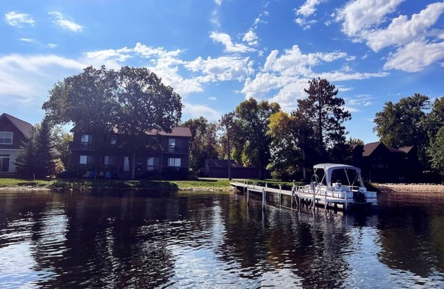 Gull Lake 4-Plex, Sleep up to 18