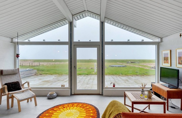"Gundborg" - 100m from the sea by Interhome