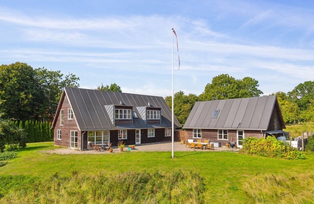 "Guthbrand" - 800m from the sea by Interhome