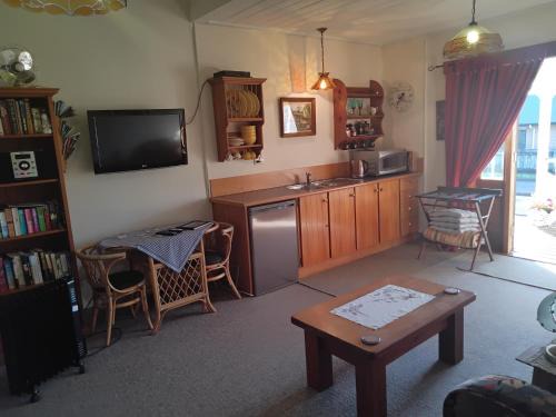 Guthrie Cottage
