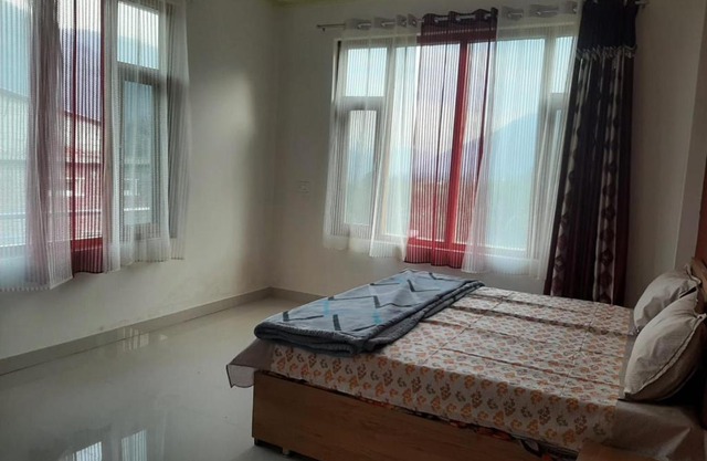 Gyafo Gesar Home stay katrain
