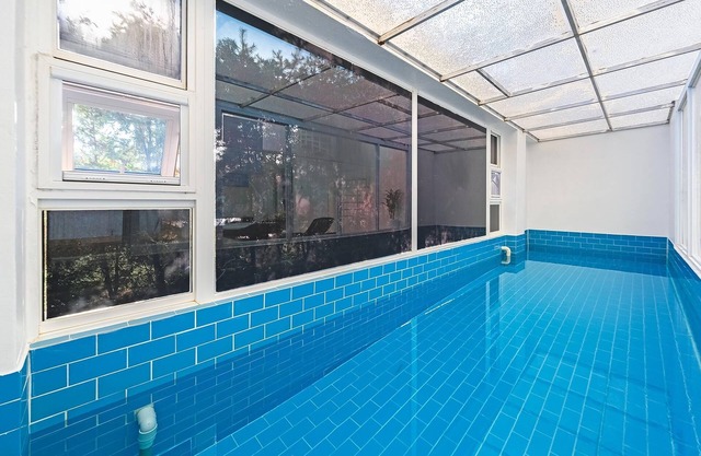 Gyeongju Jullietapoolvilla&kidspension