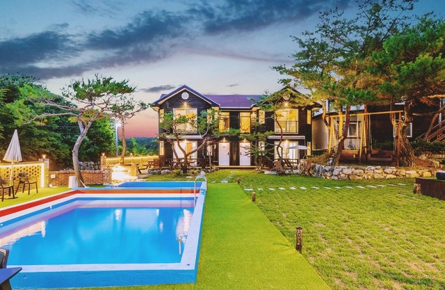 Gyeongju Themandi Pension