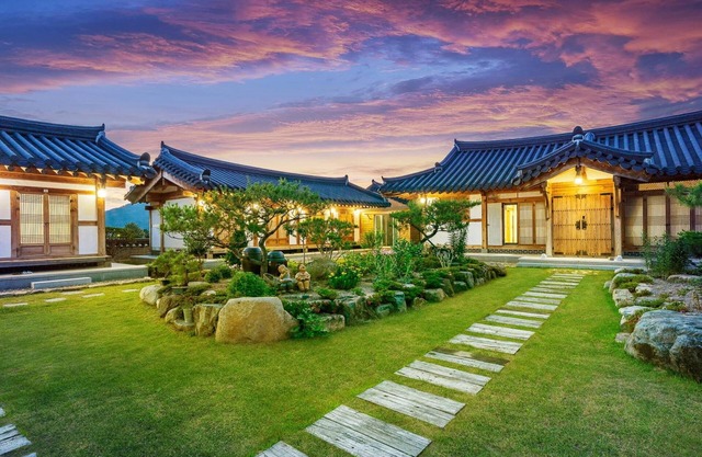 Gyeongju Wadamjung Hanok Pension