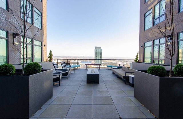 Gym/King Bed/4K Smart TV/Cable/360 Rooftop Views