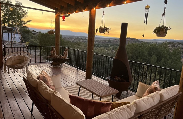Gypsy Treasures Inn with hot Tub