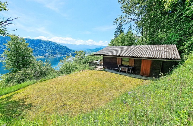 Häuschen am Waldrand by Interhome