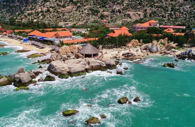 Hòn Cò Resort - Cà Ná