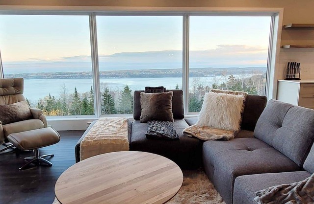 Hôtel à la maison - La Vue! Spa et fleuve