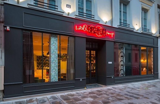 Hôtel Crayon Rouge