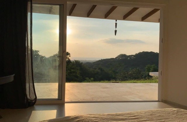 Casa con Terraza y piscina.