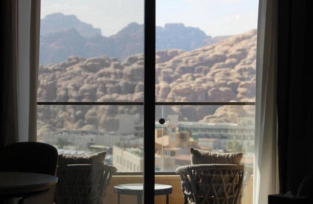 H Luxury Hotel