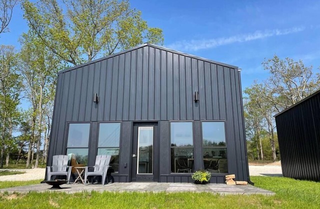 H&M Retreats/Cabin 2/Hermann, MO