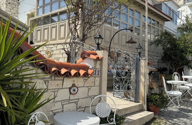 H&R Alaçatı Hotel