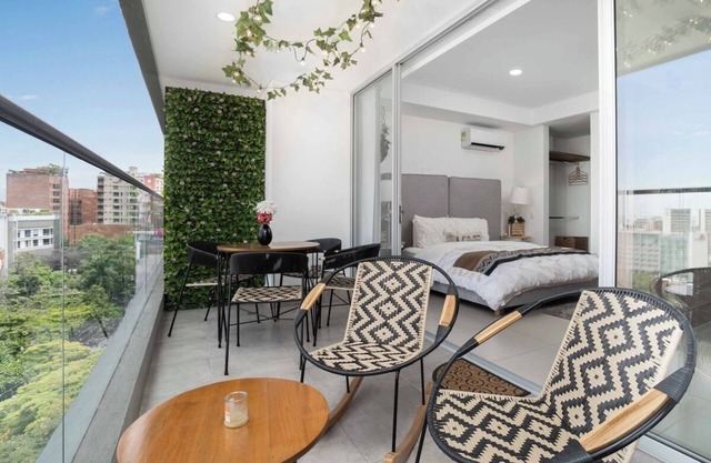 H603 - Luxurious Studio | Amazing Views | Pool