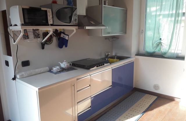 CASA HABITABLE 2 PERSONAS + 1 bebé, VIDEO APARCAMIENTO SUPERVISADO