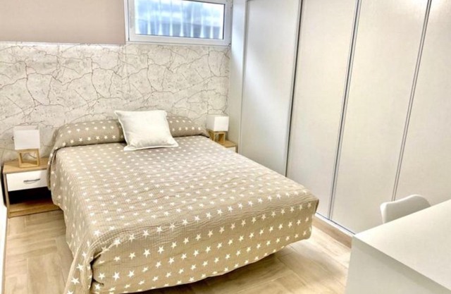 Habitación En-suite 5min metro Sevilla