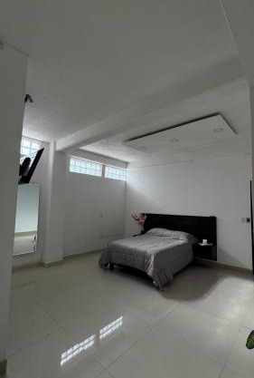 Habitación en departamento de lujo