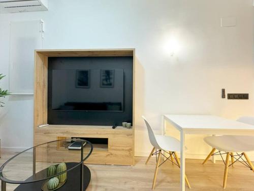 Habitación privada cómoda y bien ubicada con zonas comunes compartidas A