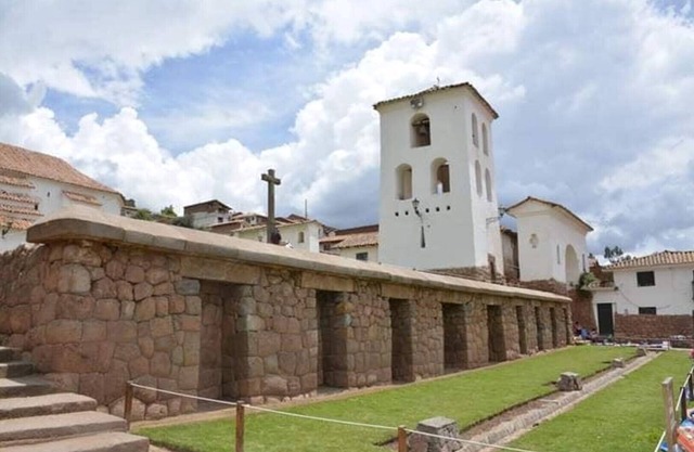 Habitacion con una cama matrimonial