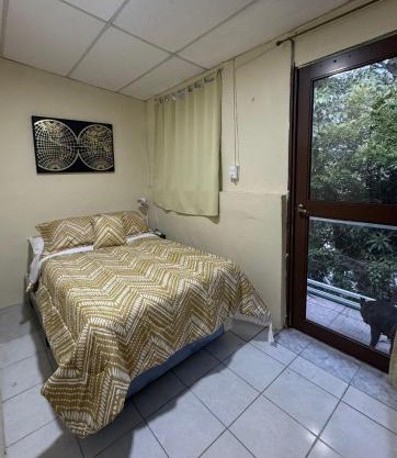 Habitacion con Aire acondicionado y baño privado