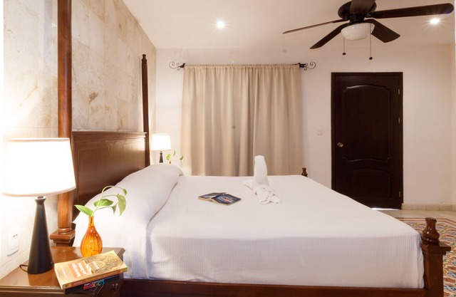 Habitacion de lujo estilo colonial en Valladolid, Yucatán..