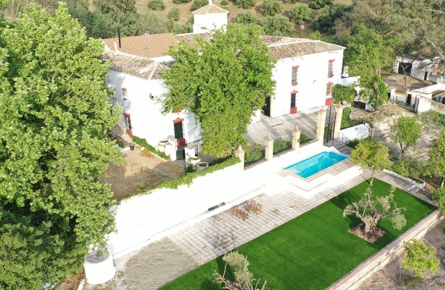 Hacienda de Olivar construida en 1802, ideal para desconectar.