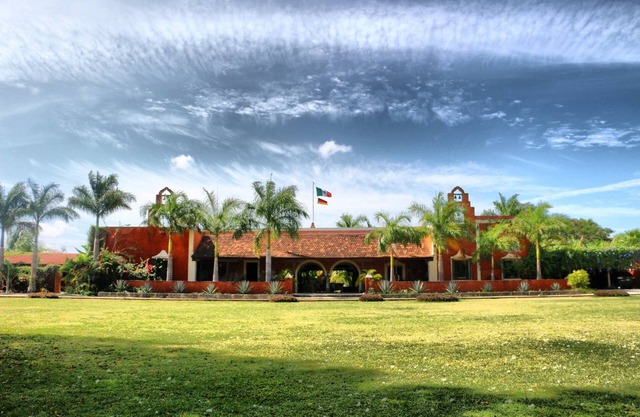Hacienda Dzibikak - hacienda de lujo con todo el personal, ideal para familias