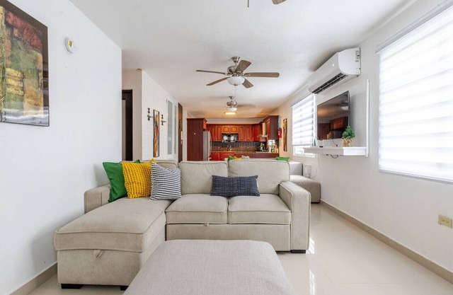 Hacienda M&B · Perfecta para Grupos, con Piscina y Patio Espacioso
