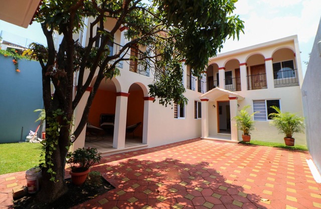Hacienda Patzcuaro - Col. Manantial-11 KM a Zócalo