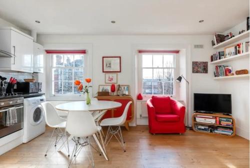 Hackney - Cozy East London 2-bedroom flat