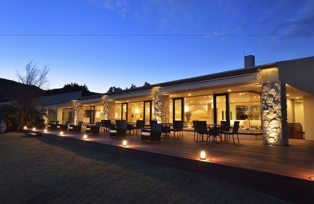 Hakone Lake Hotel
