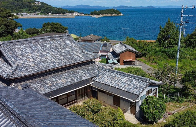 HAKOYA an old folk house on the Shonai Peninsula / Mitoyo Kagawa